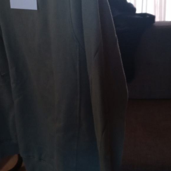 Sweater - Picture 3 of 3